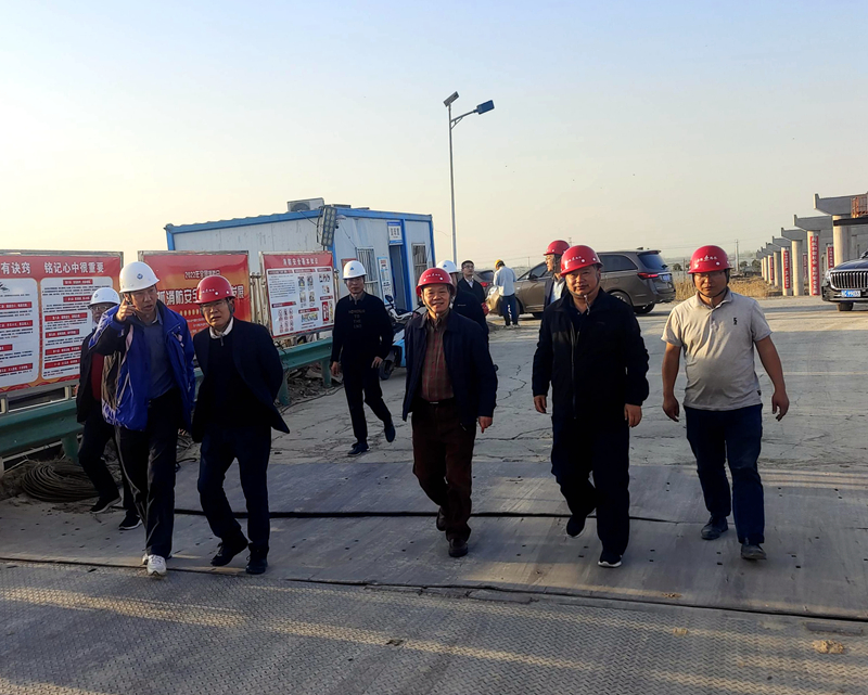 蚌埠市委常委、市政府黨組副書(shū)記、常務(wù)副市長(zhǎng)葛銳到G206-03標(biāo)項(xiàng)目調(diào)研指導(dǎo)工作
